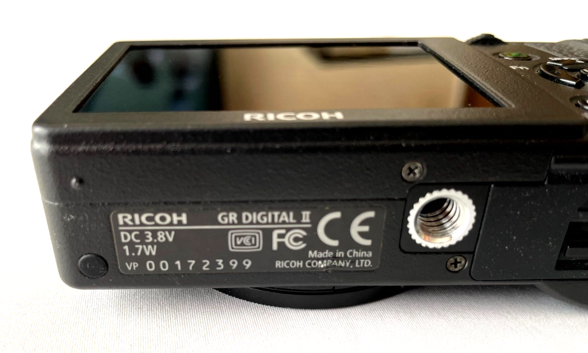 Ricoh GR Digital II Compact Camera Black w/ Charger #97