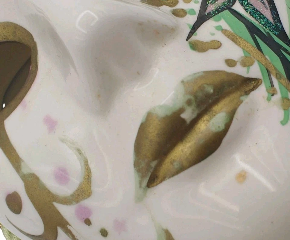 Máscara facial de arte de pared LIS pintada a mano teatro vintage Foto 4 de 4