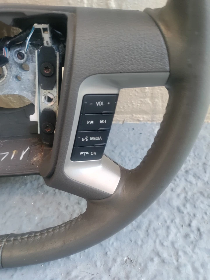 VOLANTE FORD FUSION 2011 - Imagem 3 de 4