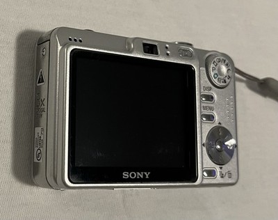 Sony Cyber-Shot DSC-W55 7.2MP Silver Digital Camera/Battery