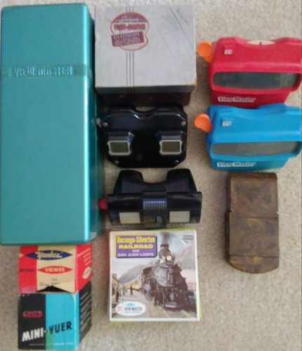 LARGE COLLECTION OF VIEW MASTE VIEWERS, REELS & SLIDE VIEWERS, SOME ARE BAKELITE