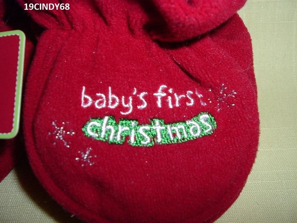 NUEVO PAR DE ZAPATILLAS CARTER'S 2009 "PRIMERA NAVIDAD DEL BEBÉ", TALLA PEQUEÑA 6-12 MESES Foto 2 de 4