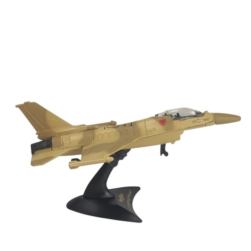 General Dynamics F-16 Fighting Falcon Diecast Aircraft Replica & Stand Maisto - Picture 5 of 11