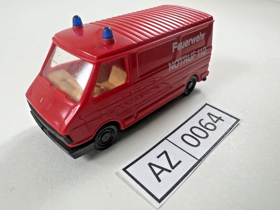 Praliné FIAT 242 "Fire Department" "Oldtimer"  H0 1:87 "SKU AZ0064" - Ref.  F006 - Photo 2/4