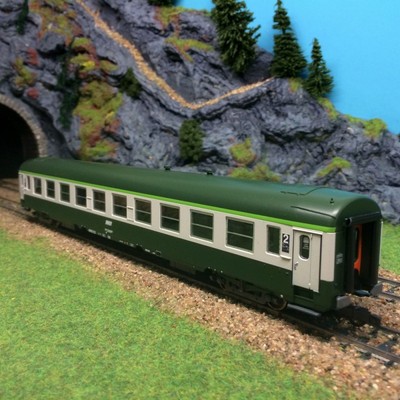 1:87 Ho RMA 128/2 Kit de Montage Voitures 2. Petits Uic B10 T