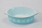 Pyrex Blue Teal Snowflake Casserole Dish 1-1/2 Quart Vintage Holiday Themed