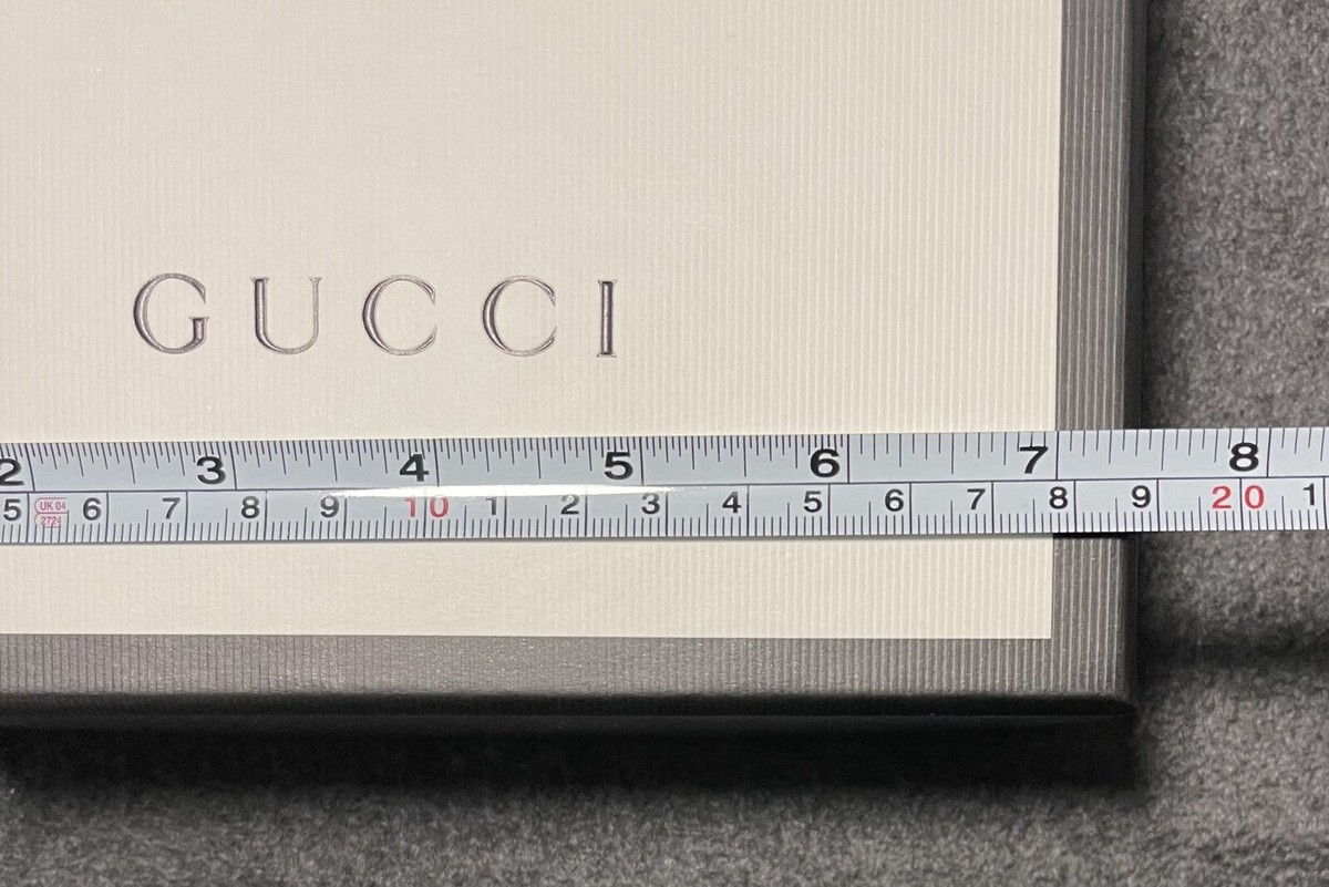 Gucci ノベルティ  缶 BOX Gucci Box - Black & White - Storage Or Gift Box 7.25” x 7.25