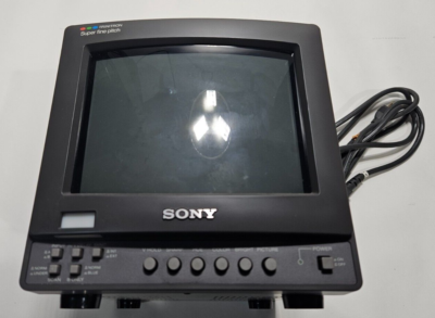 SONY PVM-8221 Professional Color Video Monitor Super Fine Pitch