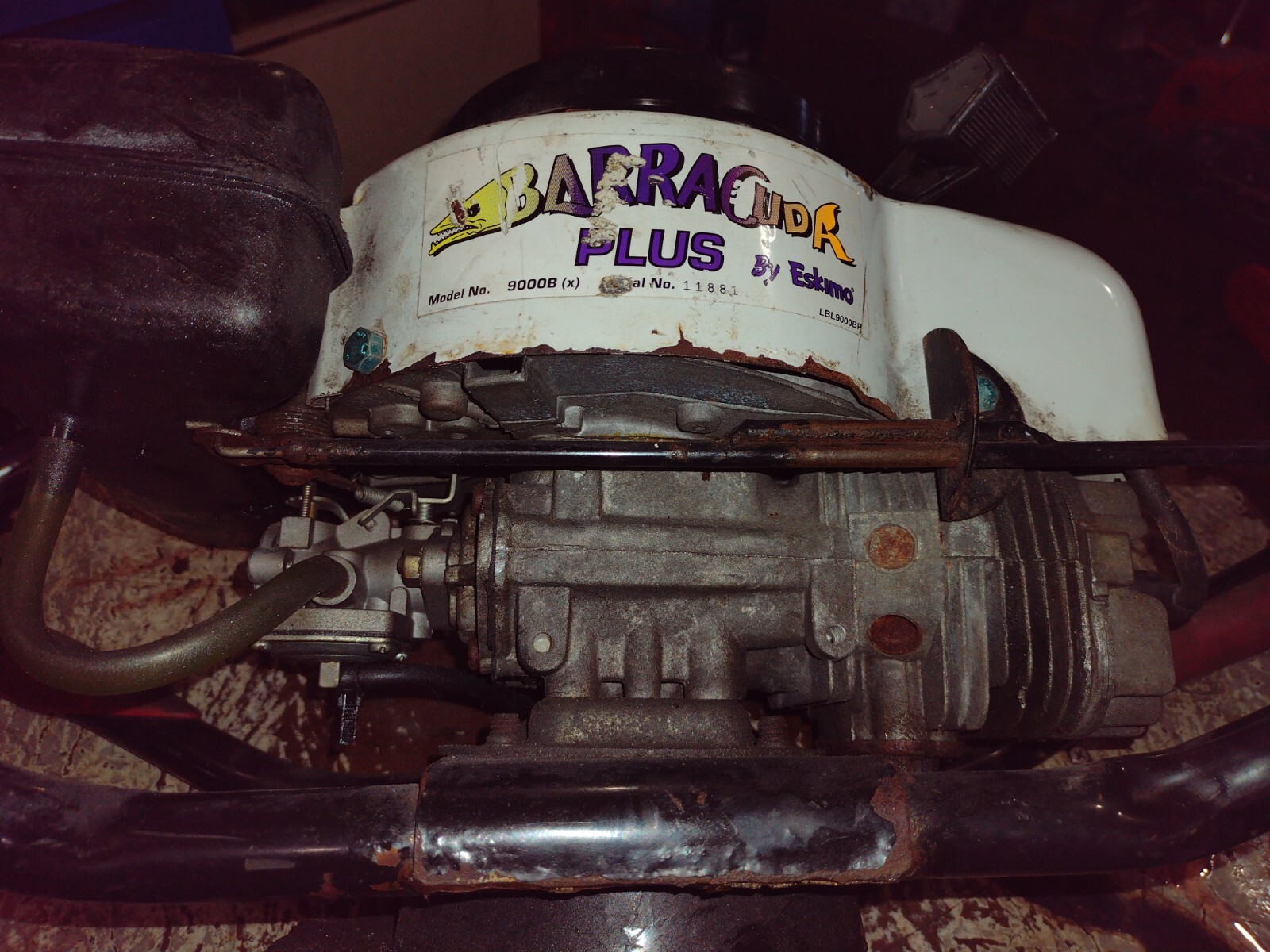 Eskimo BARRACUDA PLUS Ice Auger Tecumseh Engine AV520 Motor W drive