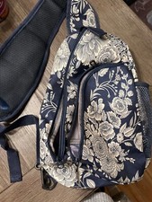 Unbranded Backpack Lightweight two zipper pockets out front and a mesh side pock