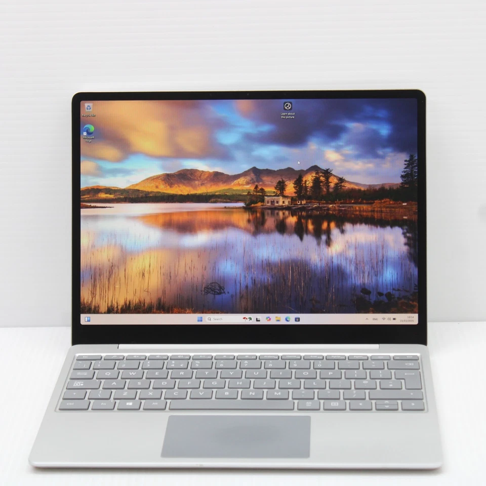 Microsoft Surface Laptop Go 1943 12.5 inch Intel i5 1035G1 8GB RAM 256GB SSD - Image 2 of 4