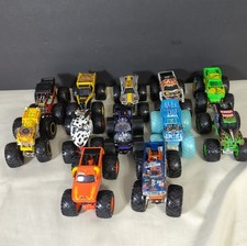 Monster Jam Spin Master Truck 1:64 Lot Of 12