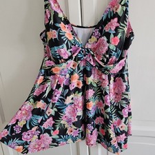Image of Yours Curve Plus Size Tropical Print Buckle Front Tankini Top in UK Size 26
