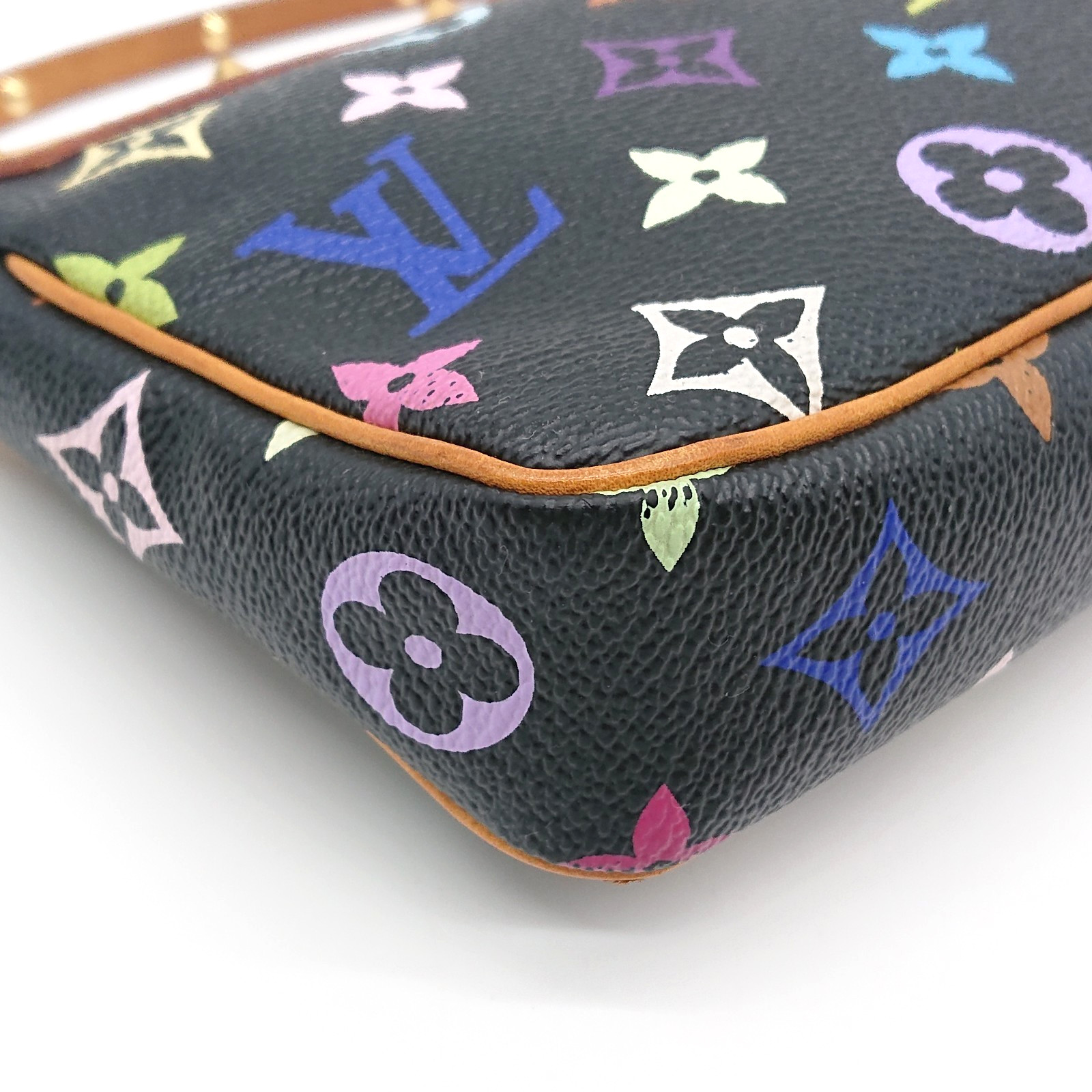 LOUIS VUITTON Multicolor Pochette Accessoires Pouch Black Monogram M92648 SL1003