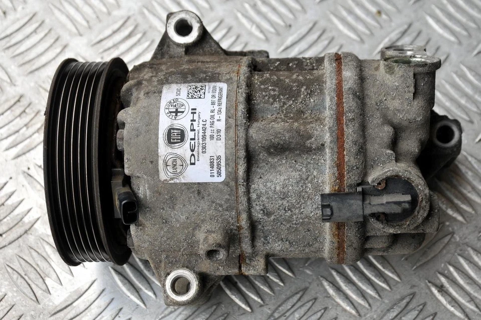 Alfa Romeo Giulietta 1.6 JTDM / 2.0 JTDM aircon pump / A/C compressor 50509535 - Image 2 of 3