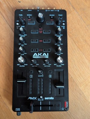 Akai AMX Serato Mixer, USB-only, Innofader, Kompakt
