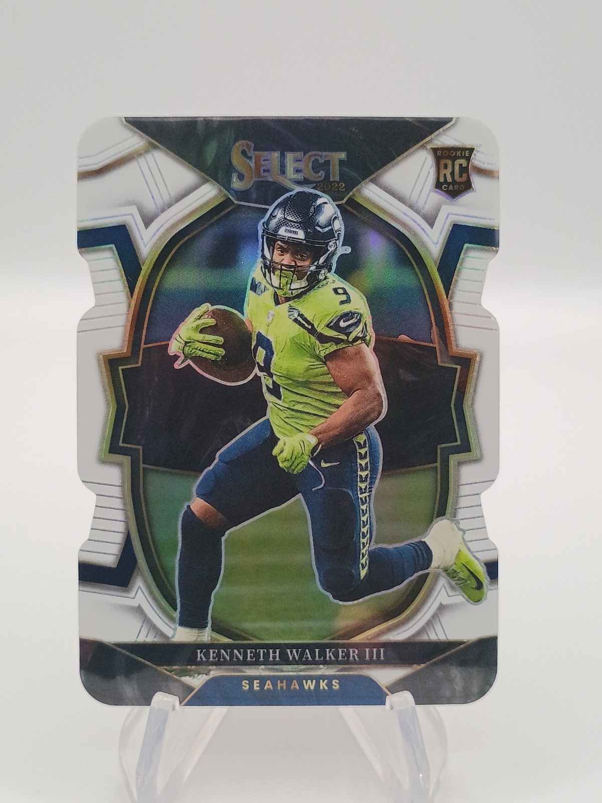 2022 Panini Select - Concourse Kenneth Walker III #2 White Prizm Die-Cut /99 RC