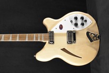 Rickenbacker 360/12 12-string Mapleglo