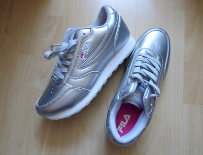 Fila Damen Sneaker Sportschuhe Gr. 41 in Grau/Silber ganz Aktuell auch z. Tracht