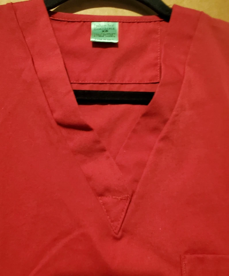 Moda Sello Cuidado de la Salud Top Enfermera Veterinaria Camisa X-Pequeña Rojo Bolsillos Cuello en V  Foto 2 de 4