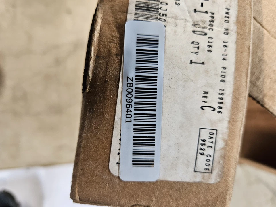 / Tyco / TE Connectivity 999-18-G-004, матрица обжимной головки Certi. Протестировано - Изображение 4 из 4