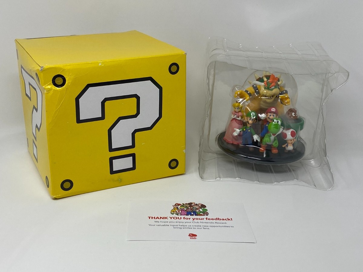 Club Nintendo Mario Peach Bowser Luigi Yoshi Toad Figure 2010