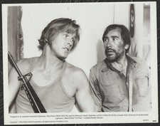 NICK NOLTE JOSE CARLOS RUIZ in Who'll Stop The Rain '78 RIFLE