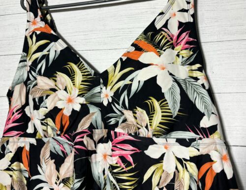 Kona Sol Tankini Swim Women Sz 3XL 24-26 Black Floral Adjustable V Neck - Picture 4 of 17