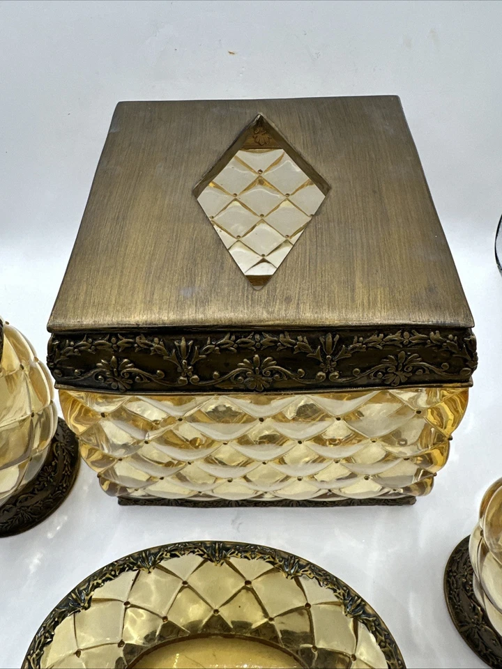 Juego de baño Lucite acolchado ámbar/oro Peri de colección (4 piezas) Hollywood Regency Foto 3 de 4