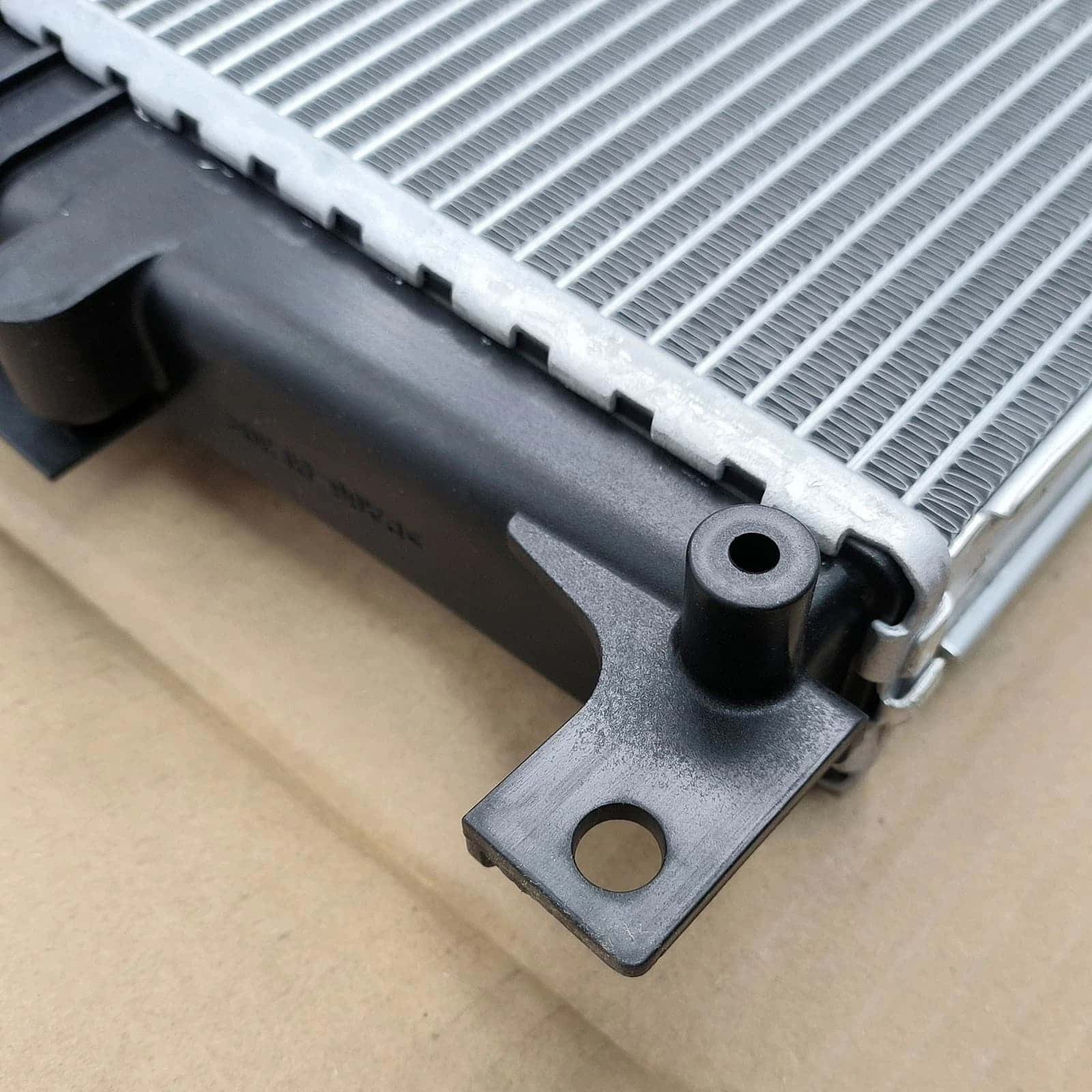 BMW i8 2014-2017 Base P/N 17118673371