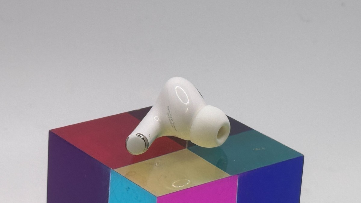 Apple Airpods Pro 2nd Gen LEFT Side Airpod Only A2931