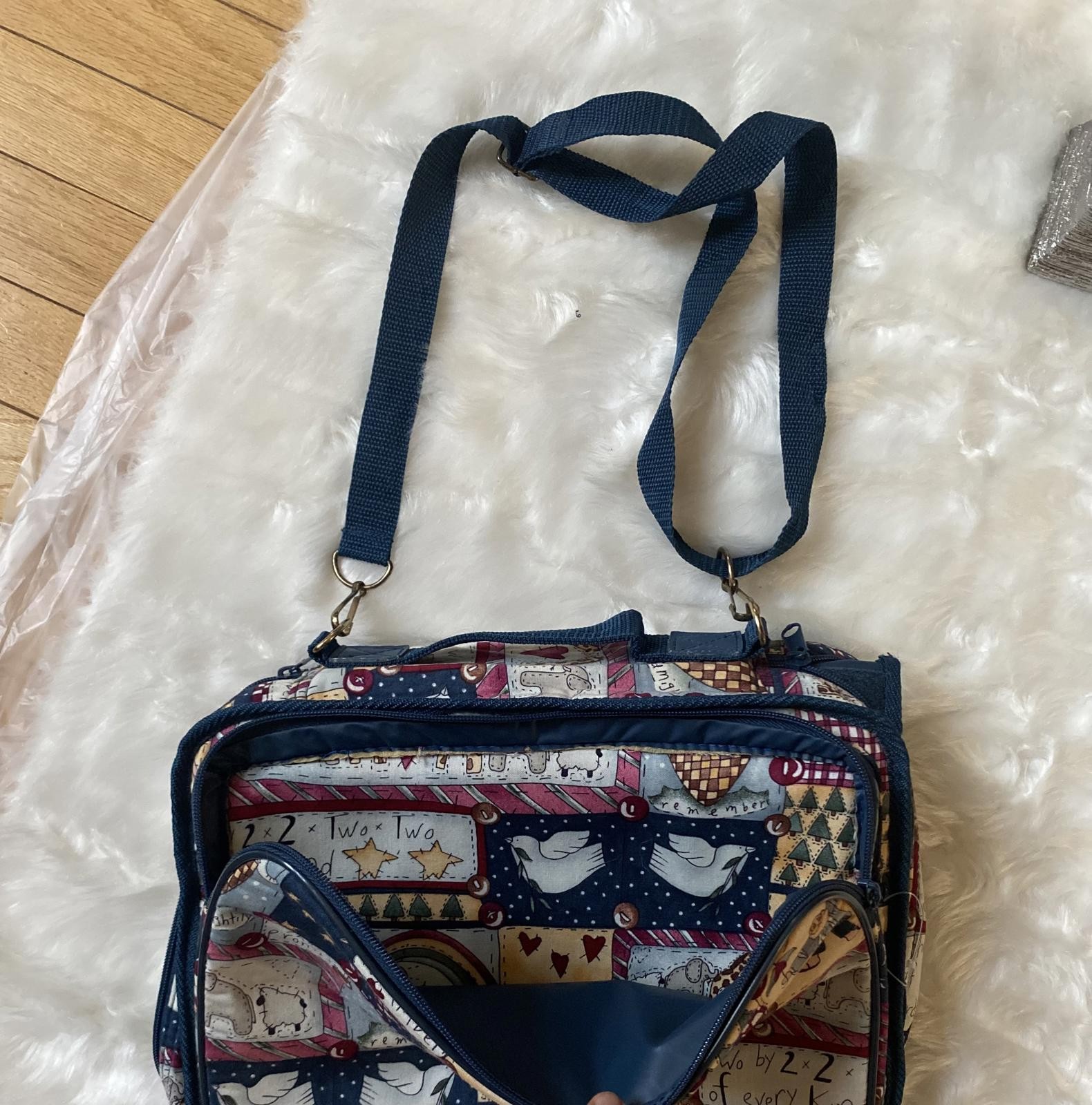 Charming Quilted Patchwork Handbag - image 5