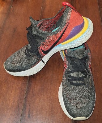 Men s Nike Epic React Flyknit  2 Athletic Shoes Size 8