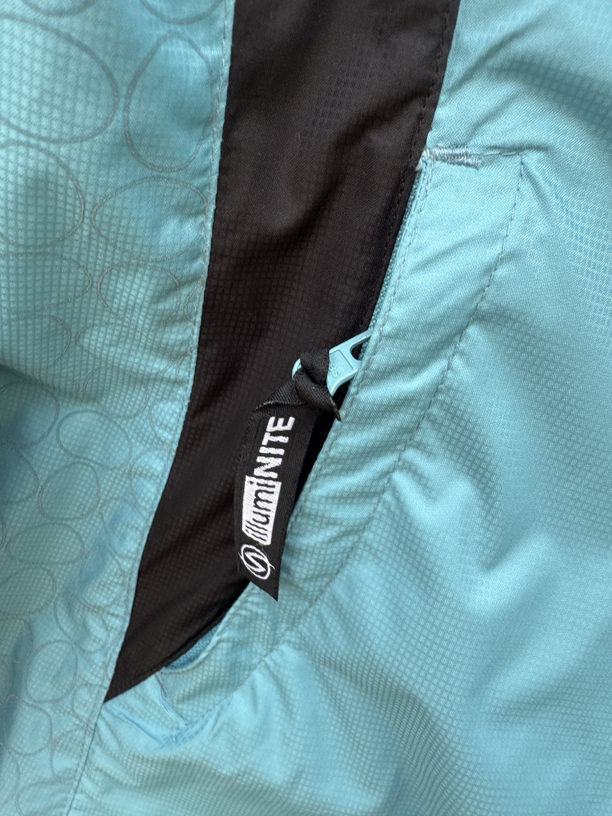 Women's Medium Reflective illumiNITE Olympia Jacket Cycling Athletic Outdoors