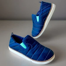 OluKai x Rumpl Womens 8 Ku'i Mino Puffy Quilted Slippers Loafer Deep Water Blue