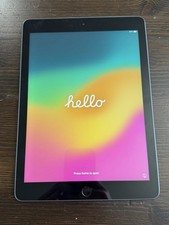 Apple iPad 6th Generation A1893 32 GB Wi-Fi 9.7 in Space Gray Excellent Conditio