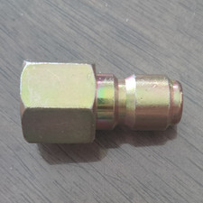 Steel Quick Connect Plug Only 3/8 in FNPT Female Plug x 3/8 in Male Socket