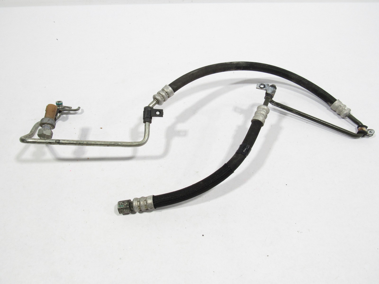 Aston Martin Vanquish 2014-2018 Power steering pipe