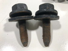 2011-2016 Ford F250 F350 Seat Mounting Bolt