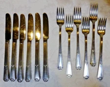 Wm Rogers Antique Flatware 12 Pieces Stainless Steel Embossed