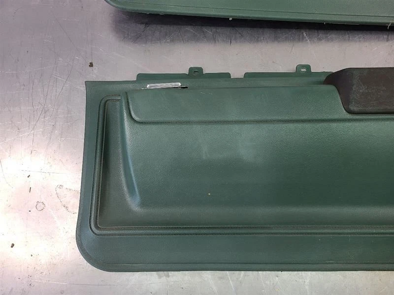 Par de molduras de panel de puerta Monte Carlo 1973 diestro/derecho, verde, manual - OEM Foto 2 de 4