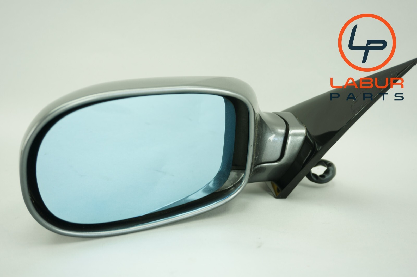 M139 05-08 Maserati Quattroporte Front Left Door Side Rear View Mirror Gray C964