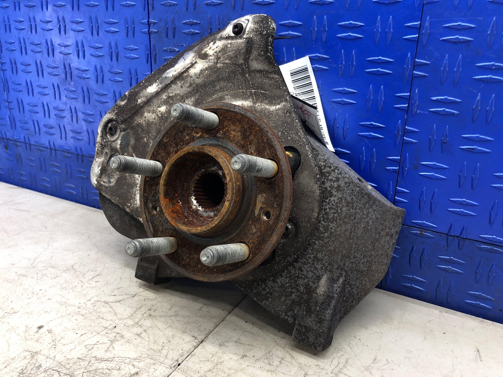 2006-2018 ASTON MARTIN VANTAGE V8 FRONT LEFT SPINDLE KNUCKLE WHEEL BEARING HUB