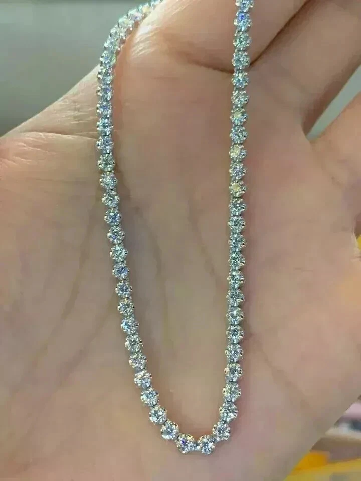 Collar de tenis de diamantes de corte redondo de 20 quilates enchapado en oro blanco de 14 k Foto 4 de 4