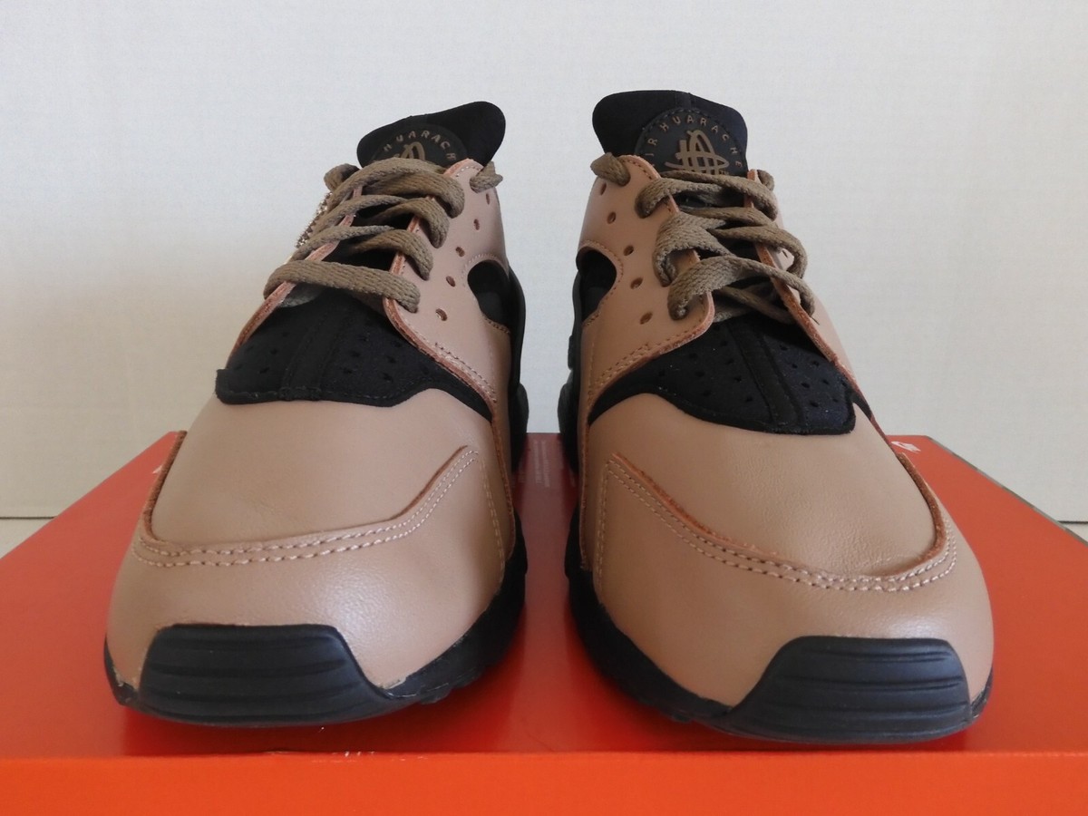 NIKE AIR HUARACHE LE 
