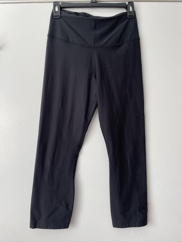 Nike Dri Fit Women's Size Medium Black Compression Leggings