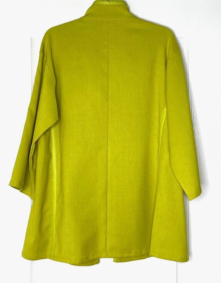Chaqueta cárdigan NATORI verde lima imitación cuero ribete frente abierto M = 8/10 💛 Foto 2 de 4