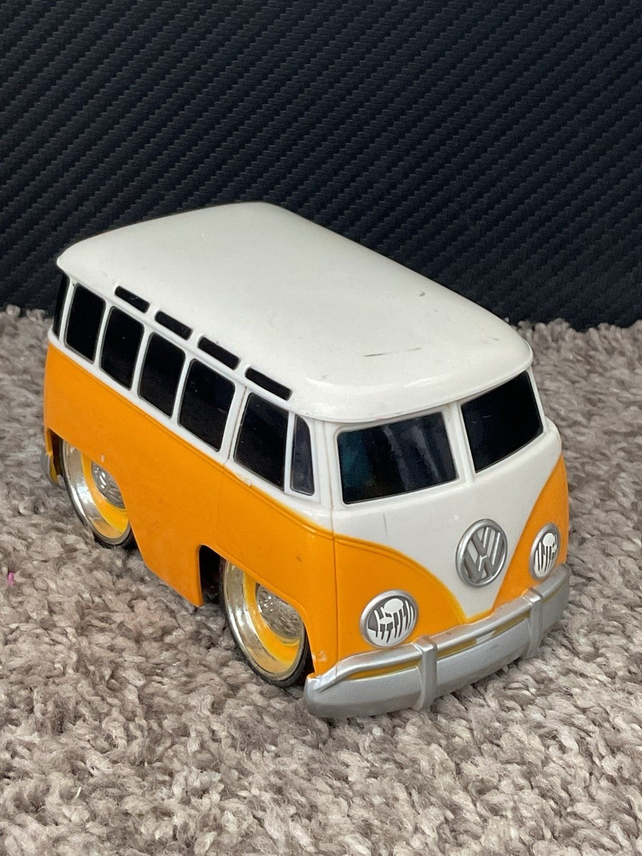 Chub City Volkswagen Bus ラジオコントロール　動作未確認 Jada Toys Chub City 62 Volkswagen Bus, CAR ONLY, Radio Control