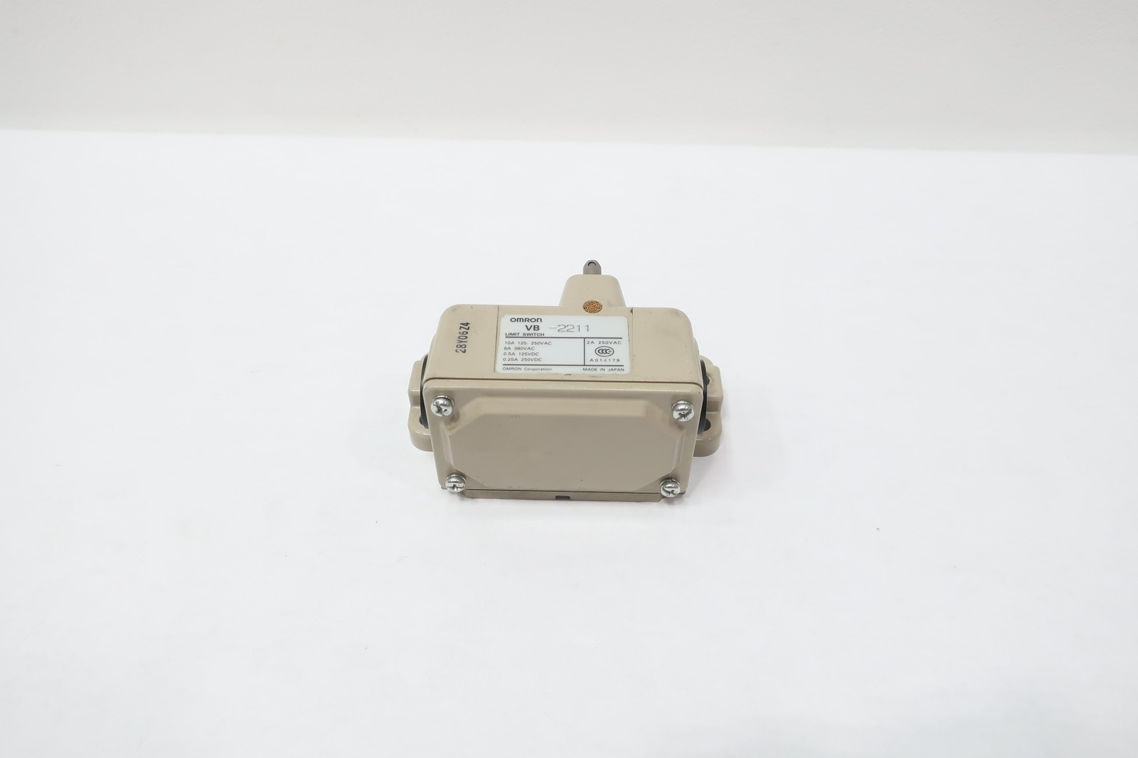 Omron VB-2211 Limit Switch 125v-ac 250v-ac