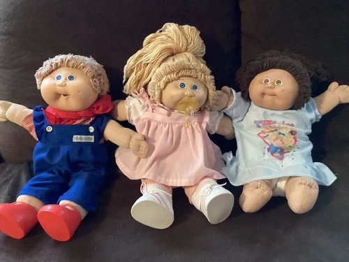 Vintage CABBAGE PATCH KIDS CPK Lot Of 3 Dolls With Clothes